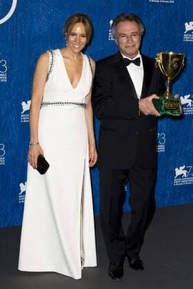 Filmfestspiele Venedig - Die Preisträger IPP DanieleCifal 10 09 2016 73. Mostra Internazionale d Arte Cinematografica Festival del Cinema di Venezia Filmfestival - Coppa Volpi - Bester Schauspieler Oscar Martinez Marina Borensztein  0