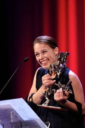 VENICE, Sept. 10, 2016 -- Actress Paula Beer poses with the Marcello Mastroianni Award to Best New Young Actress for her role in Frantz during the award ceremony at the 73rd Venice Film Festival, at the Lido of Venice, Italy, Sept. 10, 2016. The Woman Who Left by Philippine director Lav Diaz won the Golden Lion, the highest prize presented at the 73rd Venice International Film Festival which concluded here on Saturday evening. )(axy) ITALY-VENICE-73RD FILM FESTIVAL-AWARD JinxYu 