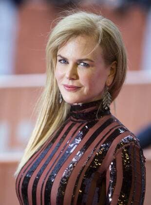 Bilder des Tages TORONTO, Sept. 10, 2016 -- Actress Nicole Kidman poses for photos before the world premiere of the film Lion at Princess of Wales Theatre during the 41st Toronto International Film Festival in Toronto, Canada, Sept. 10, 2016. )(zcc) CANADA-TORONTO-TIFF- LION ZouxZheng 