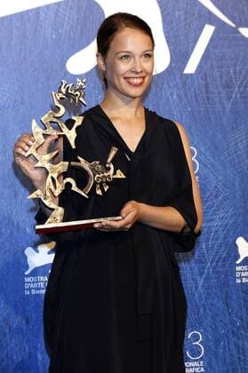 Paula Beer mit dem Marcello Mastroianni Award für die beste Nachwuchsdarstellerin beim Preisträger Photocall auf der Biennale di Venezia 2016 73. Internationale Filmfestspiele von Venedig, 10.09.2016 Foto:xD.xBedrosianx xFuturexImage