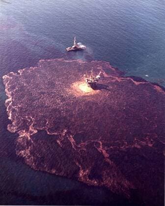 Jan. 26, 2009 - California, U.S. - 1969 oil spill aerial of platforum. - ZUMAb77_