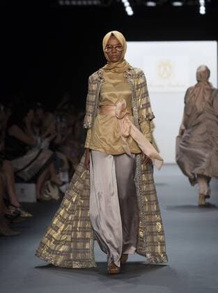 New York Fashion Week - Anniesa Hasibuan Model walks runway for Anniesa Hasibuan collection during New York Fashion week at Moynihan station  LevxRadin