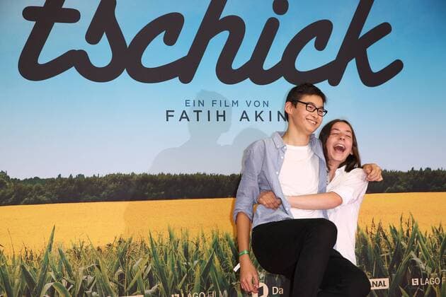Anand Batbileg und Tristan Göbel, die beiden Hauptdarsteller bei der Premiere vom Kinofilm Tschick am 12.09.2016 in Berlin Tschick Kino Premiere in Berlin, 2016 