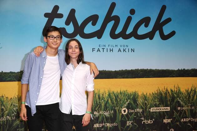Anand Batbileg und Tristan Göbel, die beiden Hauptdarsteller bei der Premiere vom Kinofilm Tschick am 12.09.2016 in Berlin Tschick Kino Premiere in Berlin, 2016 