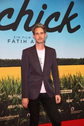 Dirk von Lowtzow bei der Premiere vom Kinofilm Tschick am 12.09.2016 in Berlin Tschick Kino Premiere in Berlin, 2016 