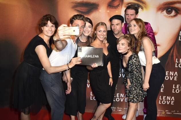 Tatjana Bonnet, Jannik Schümann, Anna Bederke, Sina Tkotsch, Florian Gaag, Kyra Sophia Kahre, Georg Böhm und Emilia Schüle bei der Premiere des Kinofilms LenaLove im Mathäser Filmpalast. München, 12.09.2016 Foto:xP.xSchönbergerx xFuturexImage