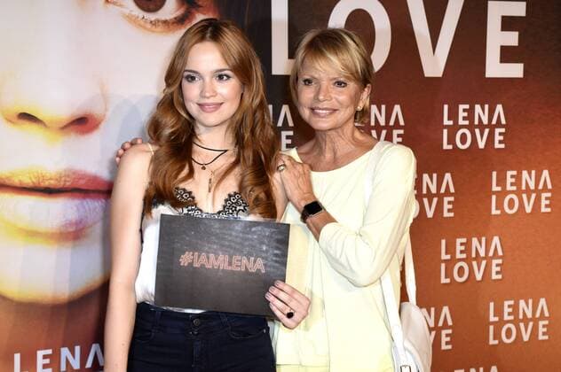 Emilia Schüle und Uschi Glas bei der Premiere des Kinofilms LenaLove im Mathäser Filmpalast. München, 12.09.2016 Foto:xP.xSchönbergerx xFuturexImage
