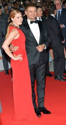Amy Adams and Jeremy Renner arrive at the Toronto International Film Festival premiere of Arrival at Roy Thomson Hall in Toronto, Canada on September 12, 2016.  TOR2016091219 CHRISTINExCHEW