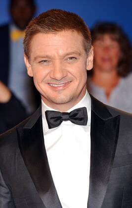 Jeremy Renner arrives at the Toronto International Film Festival premiere of Arrival at Roy Thomson Hall in Toronto, Canada on September 12, 2016.  TOR2016091228 CHRISTINExCHEW