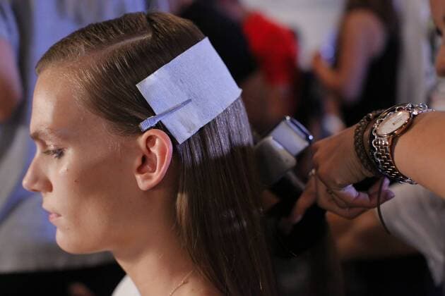 Models get ready to present creations by the US designer Narciso Rodriguez during the New York Fashion Week in New York, USA, on 13 September 2016. New York Fashion Week !ACHTUNG: NUR REDAKTIONELLE NUTZUNG!  NY01 20160914-636094260763433155