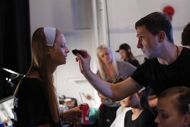 Models get ready to present creations by the US designer Narciso Rodriguez during the New York Fashion Week in New York, USA, on 13 September 2016. New York Fashion Week !ACHTUNG: NUR REDAKTIONELLE NUTZUNG!  NY01 20160914-636094261420184735