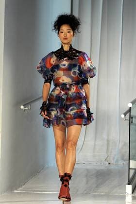 US: Reem Acra Spring-Summer 2017 Runway Show Reem Acra present her Spring-Summer 2017 collections as part of the New York Fashion Week in Manhattan.  JoanaxToro