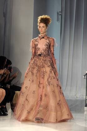 US: Reem Acra Spring-Summer 2017 Runway Show Reem Acra present her Spring-Summer 2017 collections as part of the New York Fashion Week in Manhattan.  JoanaxToro