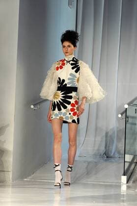 US: Reem Acra Spring-Summer 2017 Runway Show Reem Acra present her Spring-Summer 2017 collections as part of the New York Fashion Week in Manhattan.  JoanaxToro
