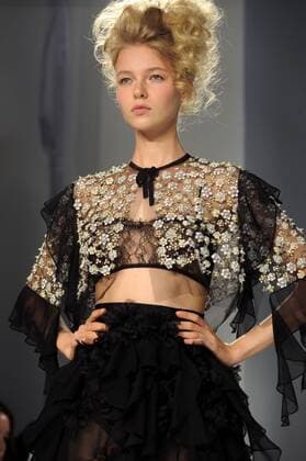 US: Reem Acra Spring-Summer 2017 Runway Show Reem Acra present her Spring-Summer 2017 collections as part of the New York Fashion Week in Manhattan.  JoanaxToro