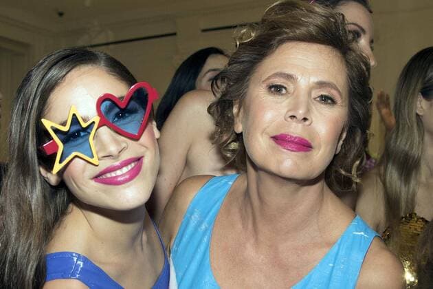 Spanish designer Aghata Ruiz de la Prada (R) and her daughter Cosima pose during the presentation of her collection in the New York Fashion Week, in New York, United States, 13 September 2016. Aghata Ruiz de la Prada fashion show !ACHTUNG: NUR REDAKTIONELLE NUTZUNG!  GRA008 20160914-636094545691740991