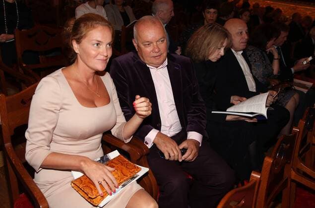 MOSCOW, RUSSIA - SEPTEMBER 13, 2016: Journalist Dmitry Kiselev (C) with wife Maria at Moscow s Bolshoi Theatre where a production of Giuseppe Verdi s opera Simon Boccanegra is to be presented by the Teatro alla Scala (Milan s grand opera house) as part of the 2016 Chereshnevy Les Open Art Festival. Artyom Korotayev TASS  TS03116E