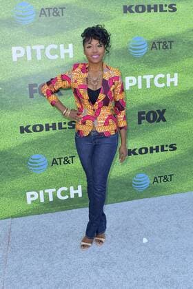 Gabrielle Dennis bei der Premiere der FOX TV-Serie Pitch auf dem West LA Little League Field. Los Angeles, 13.09.2016 Foto:xD.xStarbuckx xFuturexImage
