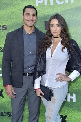 Christian Ochoa und Rebecca Valera bei der Premiere der FOX TV-Serie Pitch auf dem West LA Little League Field. Los Angeles, 13.09.2016 Foto:xD.xStarbuckx xFuturexImage