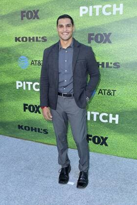 Christian Ochoa bei der Premiere der FOX TV-Serie Pitch auf dem West LA Little League Field. Los Angeles, 13.09.2016 Foto:xD.xStarbuckx xFuturexImage