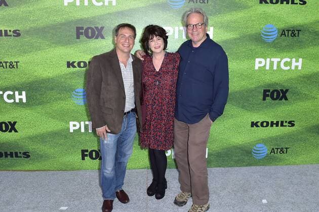Rick Singer, Helen Bartlett und Tony Bill bei der Premiere der FOX TV-Serie Pitch auf dem West LA Little League Field. Los Angeles, 13.09.2016 Foto:xD.xStarbuckx xFuturexImage