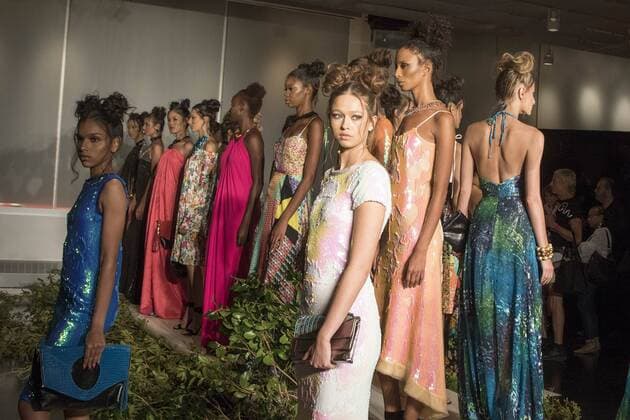 Models present creations of the collection of the mexican designer Cesar Galindo, in New York, US, on 14 September 2016. Fashion show of the designer Cesar Galindo !ACHTUNG: NUR REDAKTIONELLE NUTZUNG!  NUE01 20160915-636095165193496306