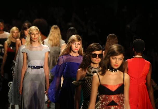 (160914) -- NEW YORK, Sept. 14, 2016 -- Models display creations of Bibhu Mohapatra 2017 Spring Summer collection during the New York Fashion Week in New York, the United States, on Sept. 14, 2016. ) U.S.-NEW YORK-FASHION-BIBHU MOHAPATRA QinxLang 