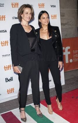Sigourney Weaver (L) and Michelle Rodriguez arrive at the Toronto International Film Festival premiere of (re)Assignment at Ryerson Theatre in Toronto, Canada on September 14, 2016.  TOR2016091425 CHRISTINExCHEW