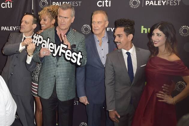 Ted Raimi, Michelle Hurd, Bruce Campbell, Lee Majors, Ray Santiago und Dana DeLorenzo beim Screening der TV-Serie Ash vs. Evil Dead bei den 10. PaleyFest Herbst TV Previews im Paley Center for Media. Beverly Hills, 14.09.2016 Foto:xD.xStarbuckx xFuturexImage