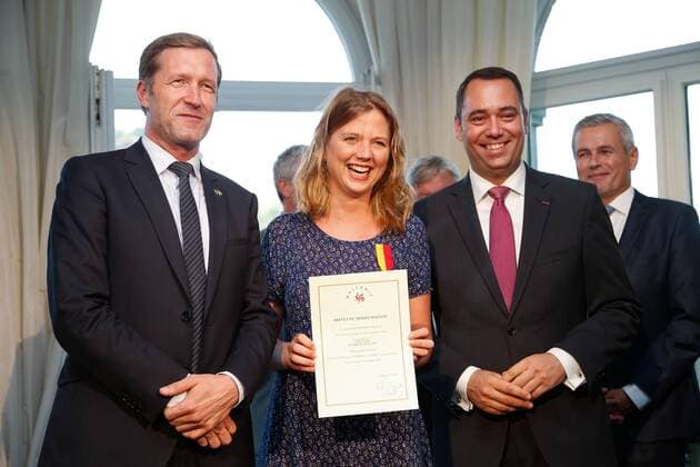 Preisverleihung Merites Wallons in Namur Walloon Minister President Paul Magnette, Plate-forme d aide aux refugies spokeswoman, Elodie Francart and Walloon Minister of Public Works, Road Safety, Health, Social Affairs, Family Allowances, Equal Chances, Economic Activities and Heritage Maxime Prevot pictured during the award ceremony for the sixth edition of the Merites Wallons by the Walloon Government at the Elysette, in Jambes, Namur, Thursday 15 September 2016. BRUNOxFAHY 04932346
