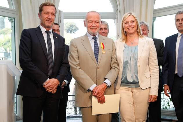 Preisverleihung Merites Wallons in Namur Walloon Minister President Paul Magnette, Former Electrabel, Tractebel and Suez chairman, Jean-Pierre Hansen and Walloon Minister of Employment and Formation Eliane Tillieux pictured during the award ceremony for the sixth edition of the Merites Wallons by the Walloon Government at the Elysette, in Jambes, Namur, Thursday 15 September 2016.  BRUNOxFAHY 04932332