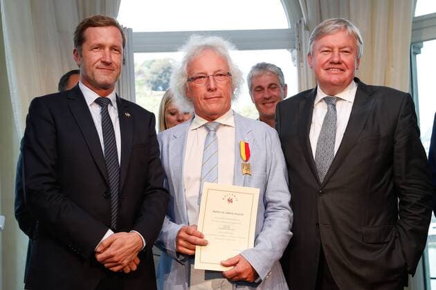 Preisverleihung Merites Wallons in Namur Walloon Minister President Paul Magnette, CE+T delegate administrator, Robert Eyben and Walloon Minister of Economy, Industry, Innovation and IT Jean-Claude Marcourt pictured during the award ceremony for the sixth edition of the Merites Wallons by the Walloon Government at the Elysette, in Jambes, Namur, Thursday 15 September 2016.  BRUNOxFAHY 04932328