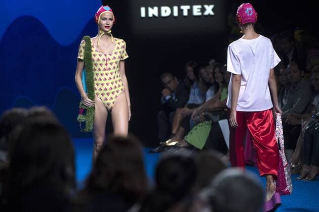 Madrid Fashion Week - Agatha Ruiz de la Prada show Models bei der Agatha Ruiz de la Prada Fashion Show auf der Mercedes-Benz Fashion Week Madrid Spring Summer 2017. Madrid, 16.09.2016 Agatha Ruiz de la Prada Models  Foto:xDyDxFotografosx xFuturexImage