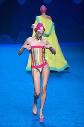 Madrid Fashion Week - Agatha Ruiz de la Prada show Model bei der Agatha Ruiz de la Prada Fashion Show auf der Mercedes-Benz Fashion Week Madrid Spring Summer 2017. Madrid, 16.09.2016 Agatha Ruiz de la Prada Model  Foto:xDyDxFotografosx xFuturexImage