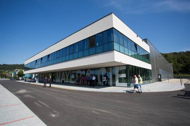 Company Mayer & Cie. CZ has built a hall for production of knitting machines in industrial zone Bobrky in Vsetin, Czech Republic, September 08, 2016. (CTKxPhoto JosefxOmelka) CTKPhotoP201609080820001  OME 1