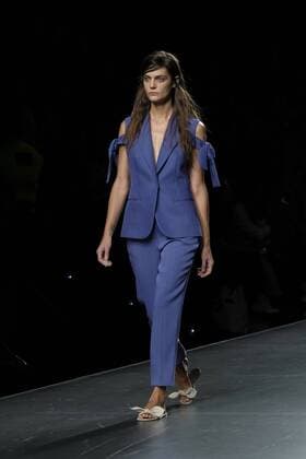September 16, 2016 - Madrid, Spain - A model walks during Angel Schlesser Fashion Show at Madrid Fashion Week Spring Summer 2017 18 at Ifema, on September 16, 2016, in Madrid, Spain. Madrid Spain  - ZUMAn230