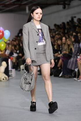 . 16 09 2016. London, United Kingdom. Ashley Williams show at London Fashion Week Spring summer 2017.  xStephenxLockx xi-Imagesx IIM-13460-0011