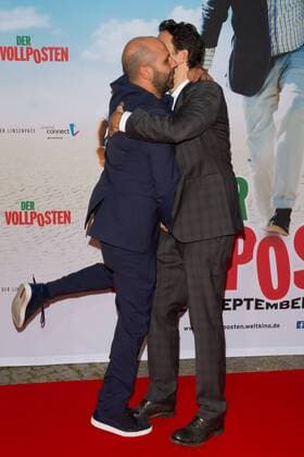 Checco Zalone und Bastian Pastewka - Deutschlandpremiere VOPLLPOSTEN im Delphi Kino in Berlin am 16.09.2016. Deutschlandpremiere VOLLPOSTEN
