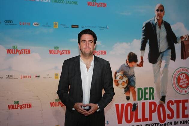 Berlin: Cinema Premiere Der Vollposten The photo shows the actor Bastian Pastewka. Cinema Premiere Der Vollposten in the Delphi Filmpalast in Berlin Kantstrasse. Release date is September 22, 2016.  SimonexKuhlmey