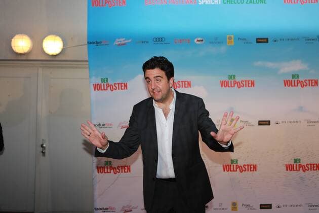 Berlin: Cinema Premiere Der Vollposten Cinema Premiere Der Vollposten in the Delphi Filmpalast in Berlin Kantstrasse. Release date is September 22, 2016. The photo shows the actor Bastian Pastewka  SimonexKuhlmey