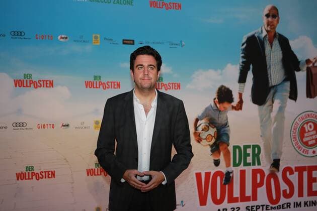 Berlin: Cinema Premiere Der Vollposten Cinema Premiere Der Vollposten in the Delphi Filmpalast in Berlin Kantstrasse. Release date is September 22, 2016. The photo shows the actor Bastian Pastewka  SimonexKuhlmey