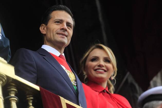 MEXICO CITY, Sept. 16, 2016 -- Mexico s President Enrique Pena Nieto (L) and his wife Angelica Rivera attend the parade at the Zocalo Square in Mexico City Sept. 16, 2016. Mexico on Friday held a military parade to mark the 206th anniversary of its independence. ) (wtc) MEXICO-MEXICO CITY-INDEPENDENCE COMMEMORATION STR 