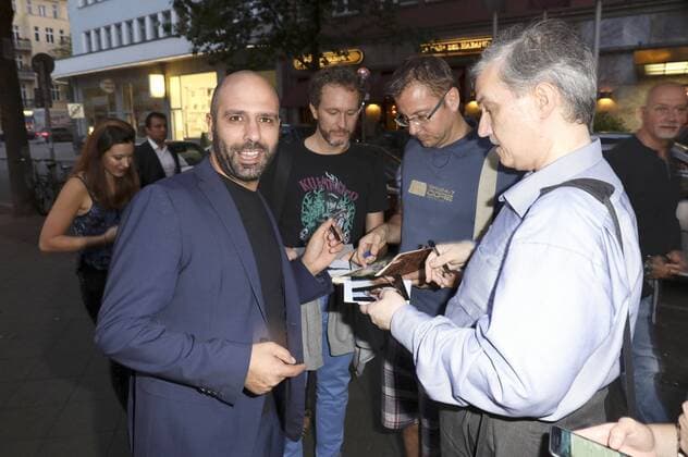 Checco Zalone bei der Premiere des Kinofilms Der Vollposten Quo vado? im Delphi Filmpalast. Berlin, 16.09.2016 Foto:xS.xGabschx xFuturexImage
