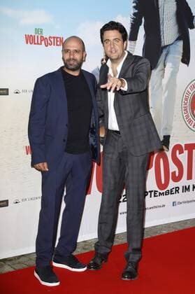 Checco Zalone und Bastian Pastewka bei der Premiere des Kinofilms Der Vollposten Quo vado? im Delphi Filmpalast. Berlin, 16.09.2016 Foto:xS.xGabschx xFuturexImage