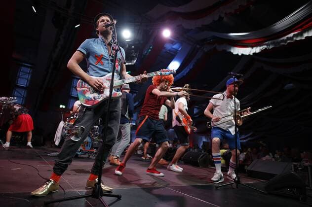 Querbeat live beim Oktoberfest Kölsche Wiesn an der XPost am Gladbacher Wall. Köln, 16.09.2016 Foto:xC.xHardtx xFuturexImage