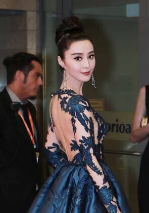 SAN SEBASTIAN, SPAIN - SEPTEMBER 16: Chinese actress Fan Bingbing attends La Fille De Brest premiere during 64th San Sebastian Film Festival at Kursaal on September 16, 2016 in San Sebastian, Spain.  CFP492169334