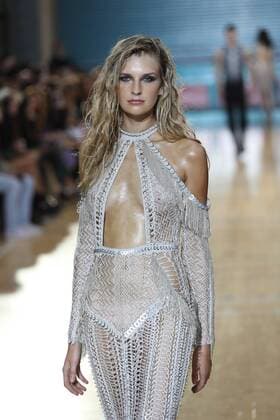 . 17 09 2016. London, United Kingdom. Julien Macdonald show at London Fashion Week Spring Summer 2017.  xStephenxLockx xi-Imagesx IIM-13463-0039