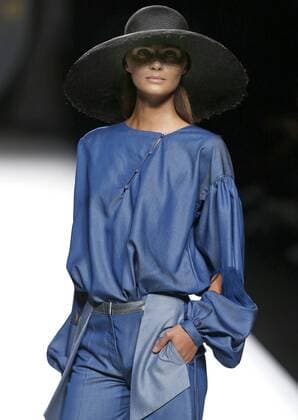 Models wears a creation of Ion Fiz on the runway during the 64th of the Mercedes Benz Fashion Week Madrid runway wich will be held until 20 September in Ifema. MADRID FASHION WEEK !ACHTUNG: NUR REDAKTIONELLE NUTZUNG!  GRA446 20160917-636097498333708166