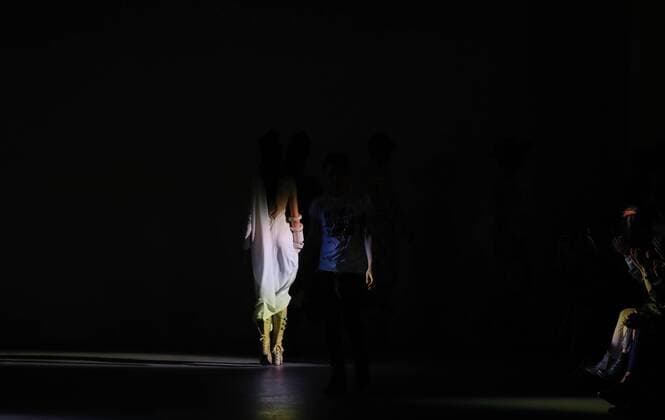 (160918) -- LONDON, Sept. 17, 2016 -- A model walks the runway at the Gareth Pugh show during London Fashion Week Spring Summer collections 2017 in London, Britain, on Sept. 17, 2016. ) (wtc) BRITAIN-LONDON-LONDON FASHION WEEK-GARETH PUGH HanxYan 