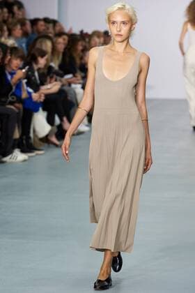 September 17, 2016 - London, England, United Kingdom - A Model presents creations by designer Barbara Casasola during the 2017 Spring Summer catwalk show at London Fashion Week in London on September 17, 2016. London United Kingdom  - ZUMAn230